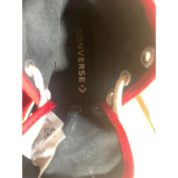 Converse contrast color with cute strawberry  accent details size 7 - Picture 2 of 15